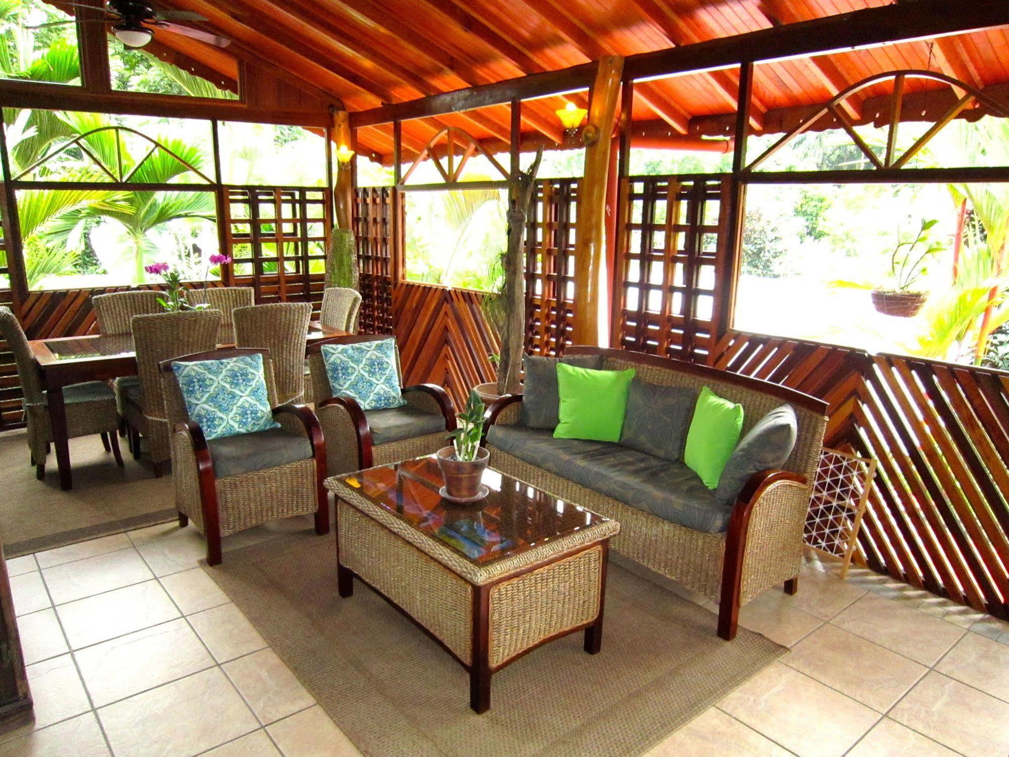 Physis Caribbean Bed & Breakfast Puerto Viejo de Talamanca Exterior photo